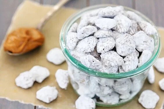 Biscoff Puppy Chow at home