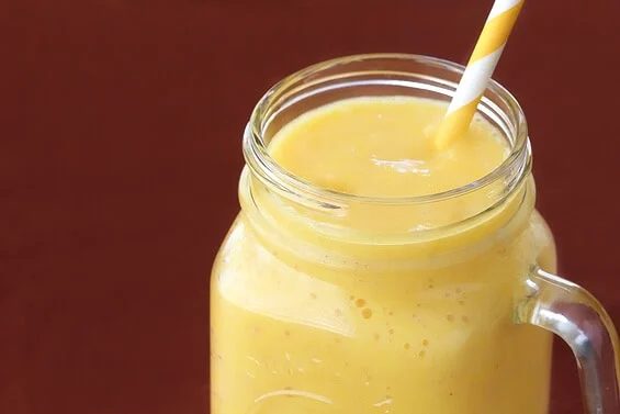 Pineapple Ginger Smoothie at home