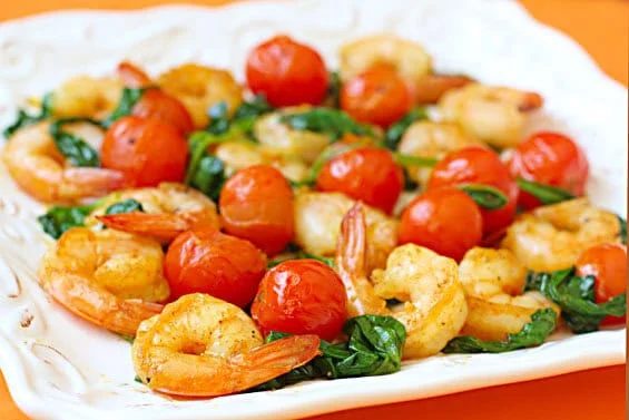 Sautéed Shrimp With Spinach and Tomatoes