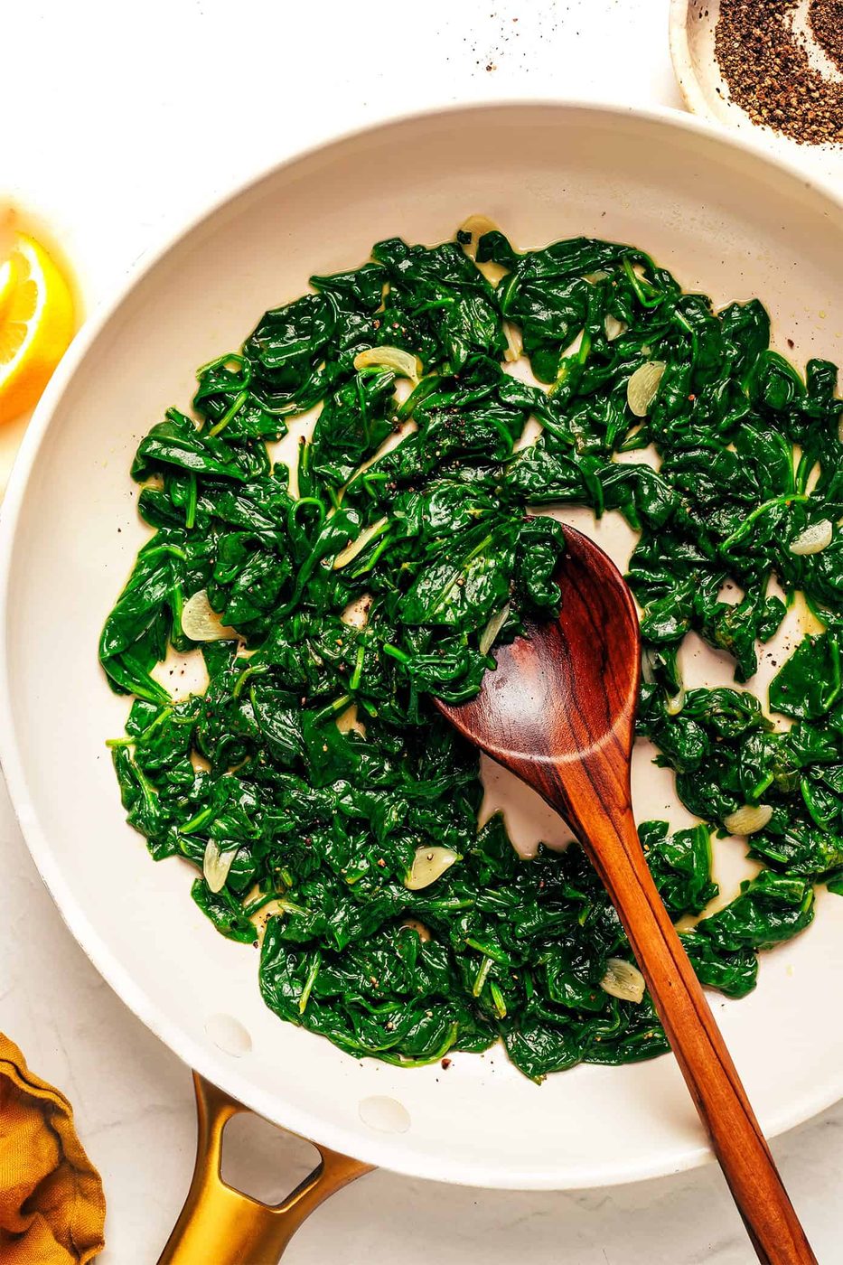 Sautéed Spinach at home