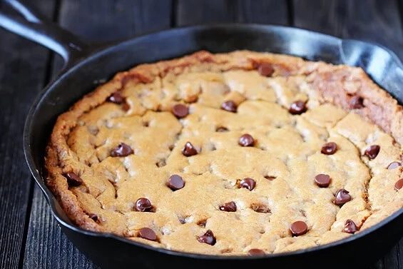 Homemade Skillet Chocolate Chip Cookie