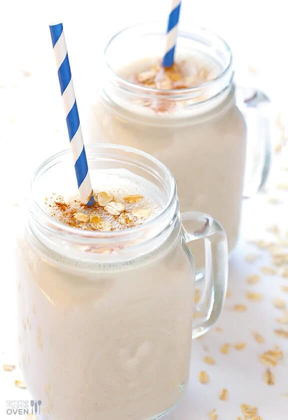 (Skinny!) Oatmeal Cookie Smoothie
