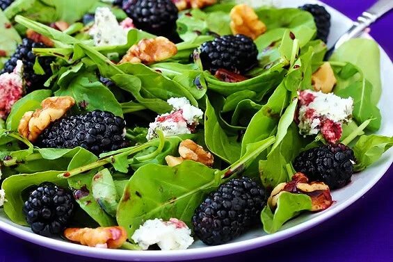 Spinach Berry Salad With Blackberry-Balsamic Vinaigrette