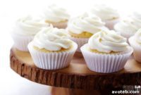 Lemon Honey Velvet Cupcakes