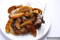 Autumn Apple Cinnamon Pork Chops
