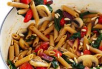 Fresh Mushroom Tomato Spinach Pasta
