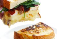 Florentine Chicken Melt