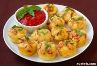 Cheesy Pepperoni Poppers