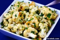 Golden Garlic Roasted Cauliflower
