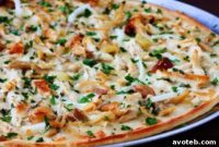 Gourmet Roasted Garlic Chicken Pizza