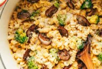 Creamy One Pot Broccoli Mac and Cheese