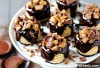 Reese’s Peanut Butter Chocolate Cheesecake Bites
