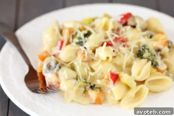 Roasted Vegetable Macaroni & Cheese | gimmesomeoven.com Roasted Vegetable Macaroni & Cheese