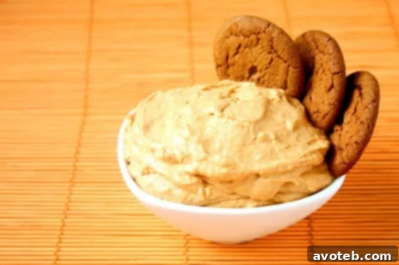 Pumpkin Cream Cheese Dip served with ginger snaps and apple slices