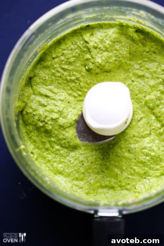 Creamy asparagus-spinach pesto in a bowl.