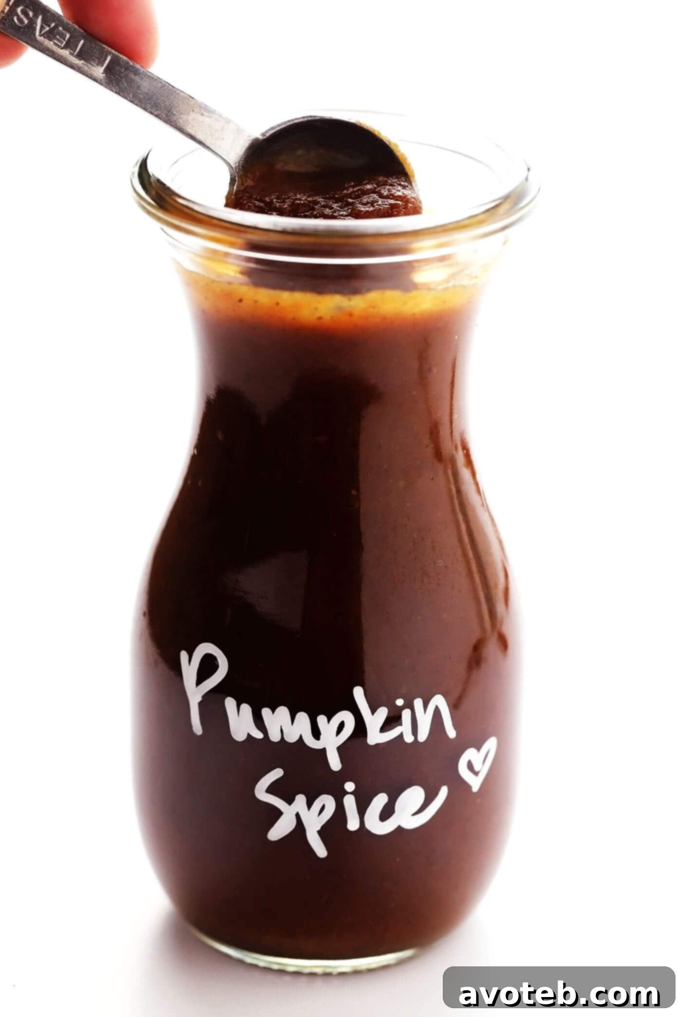 Autumn-inspired Pumpkin Spice Latte Syrup, rich with spices and pumpkin flavor, ready for homemade lattes.