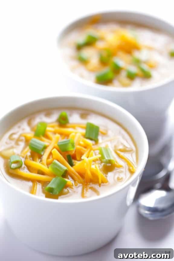 Delicious 5-Ingredient Potato Soup with Garnish