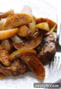 Apple Cinnamon Pork Chops - Skillet Recipe