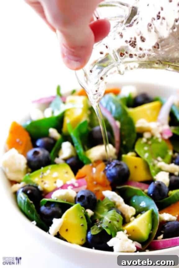 Brain Power Salad (Spinach Salad with Salmon, Avocado and Blueberries) | gimmesomeoven.com