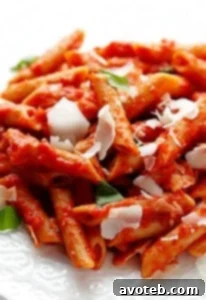 Pasta with Roasted Red Pepper Sauce