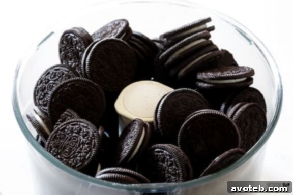 Crushed Oreos and softened cream cheese blended into a smooth, delicious truffle mixture.