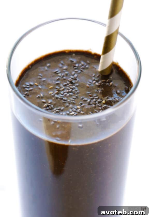 Chocolate Chia Smoothie Ingredients | Wholesome & Healthy Ingredients for a Vegan Chocolate Chia Smoothie with Fresh Spinach