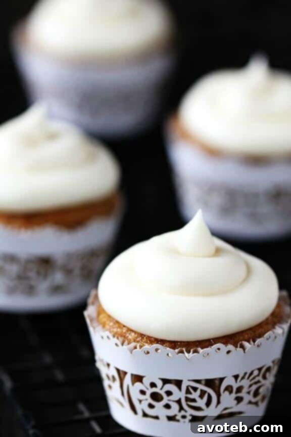 Spiced Butternut Squash Cupcakes with Maple Cream Cheese Frosting | Fall Dessert