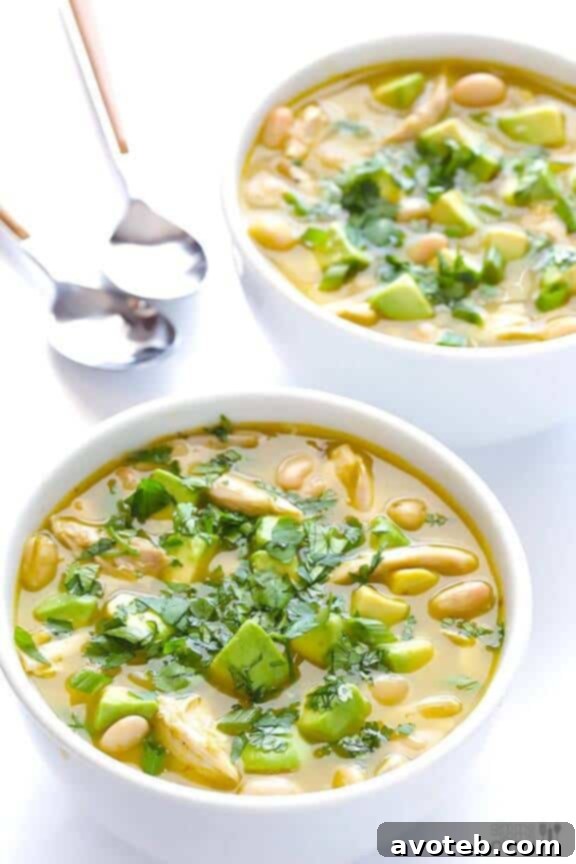 5-Ingredient Easy White Chicken Chili Recipe | Gimme Some Oven