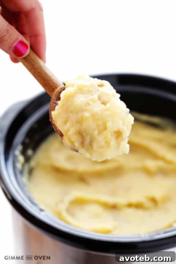 Delicious and creamy slow cooker mashed potatoes, perfect for any meal.