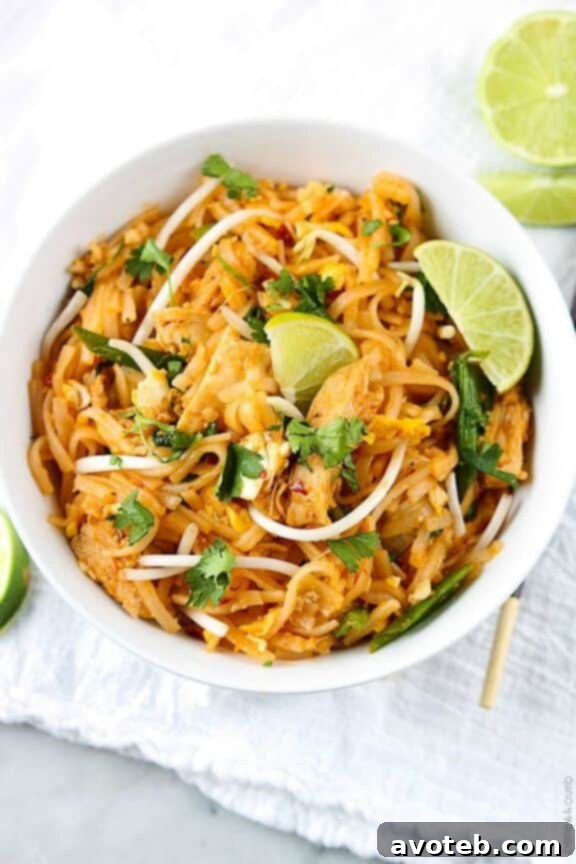Authentic and Flavorful Chicken Pad Thai