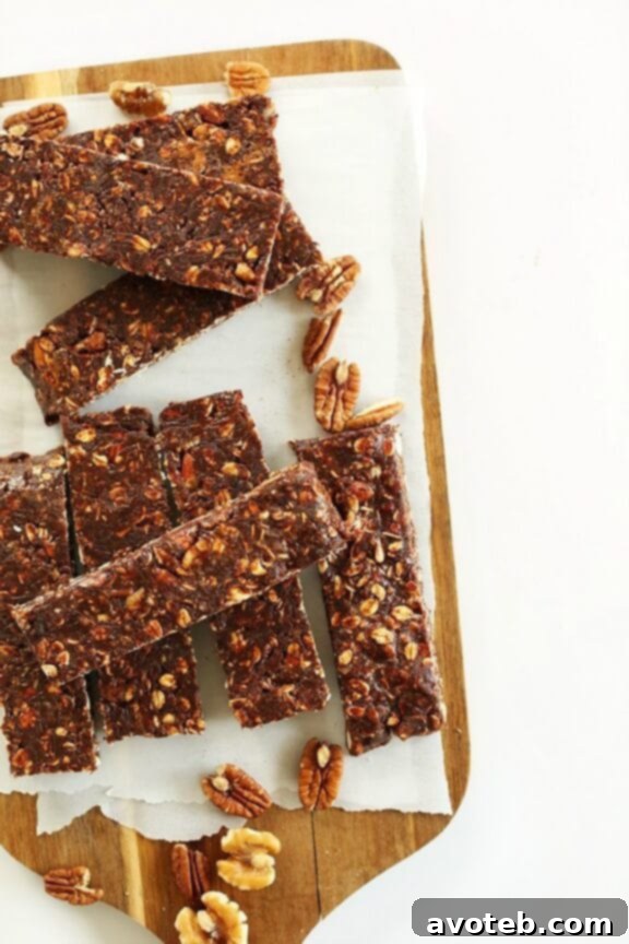 Healthy Brownie Granola Bars | minimalistbaker.com