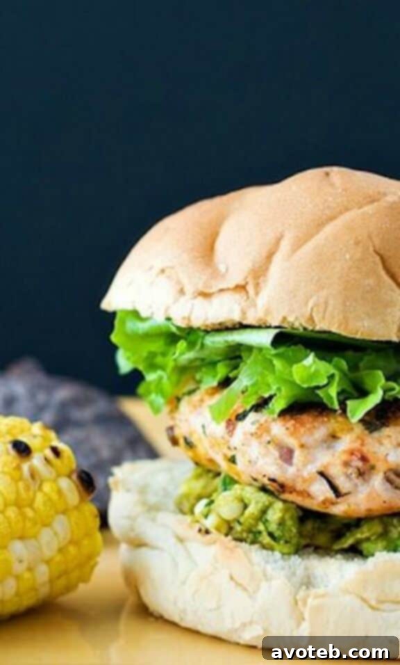 Cheddar Jalapeño Chicken Burgers with Guacamole | skinnymom.com