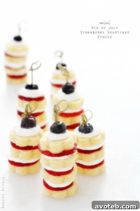 15 Naturally Vibrant Red, White, and Blue Recipes 9 Mini Strawberry Short Cakes | bakersroyale.com