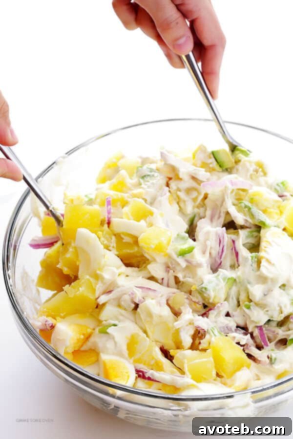 Avocado Potato Salad -- classic creamy potato salad is kicked up a notch with some delicious avocados! | gimmesomeoven.com