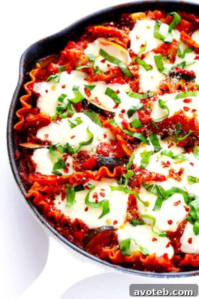 This Skillet Veggie Lasagna is super-easy to make on the stove, and can be made with all of your favorite vegetables! | gimmesomeoven.com