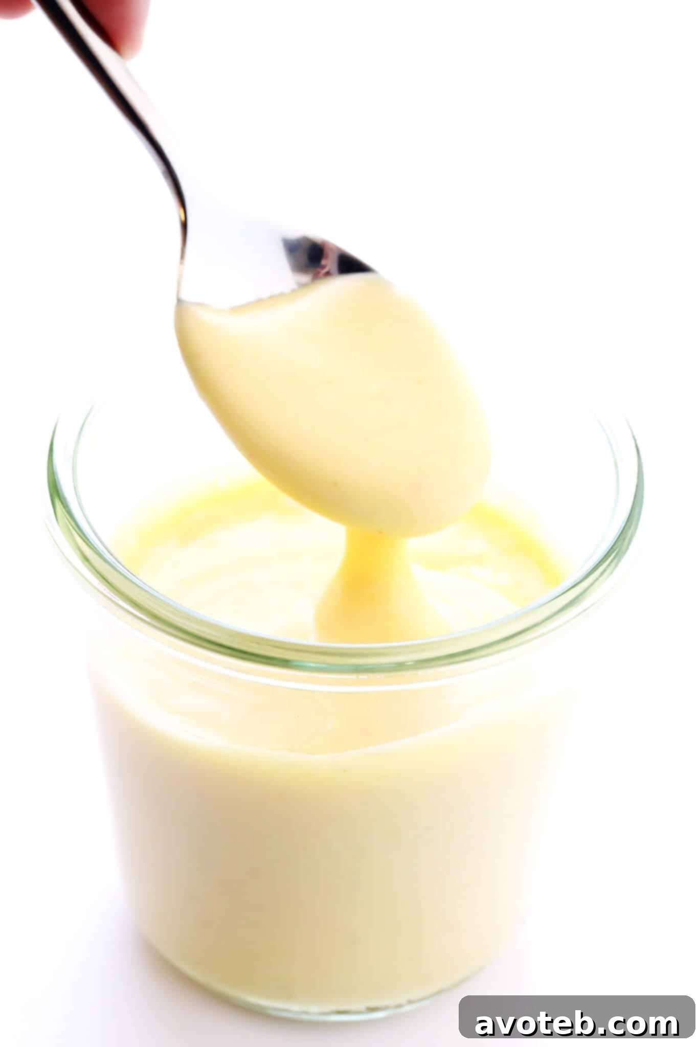 This easy Blender Hollandaise Sauce is the starring ingredient in my favorite recipe for Eggs Benedict. So simple to make, and so delicious! | gimmesomeoven.com