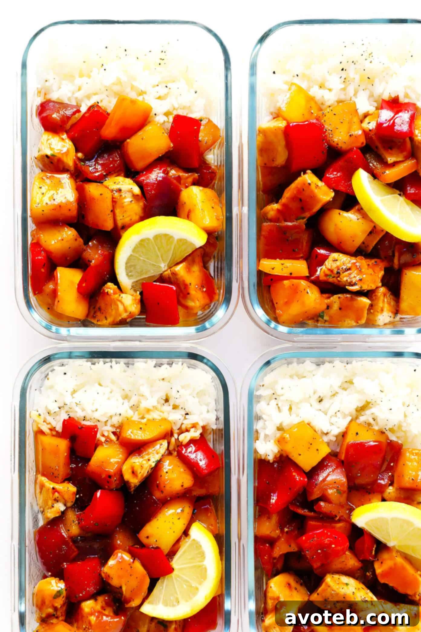 Delicious Hawaiian BBQ Chicken Bowls, perfect for quick weeknight dinners or healthy meal prep lunches. Made with juicy chicken, fresh pineapple, bell peppers, and a savory BBQ sauce. #mealprep #bbqchicken #healthychicken #chickenrecipes