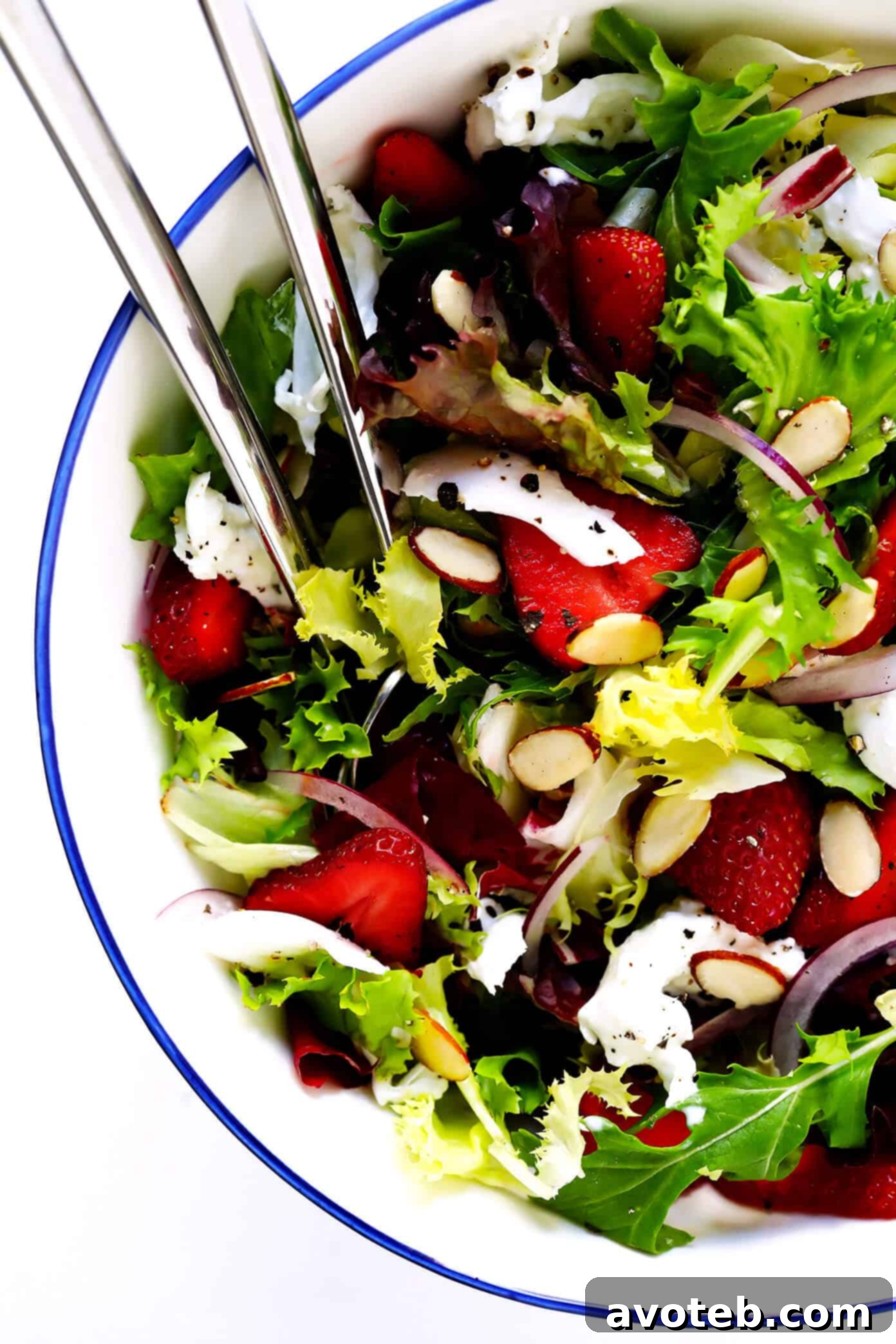 Burrata's Strawberry Bliss with Basil Vinaigrette 5 Assembling a Strawberry Burrata Salad with Basil Vinaigrette