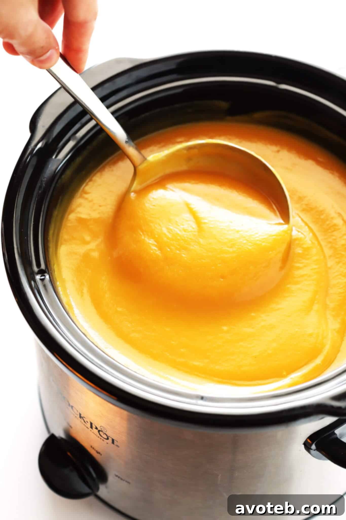 Chai Butternut Squash Soup: An easy, healthy, vegan, and gluten-free butternut squash soup. Simply seasoned with a chai tea bag for a unique, comforting fall dinner. A flavorful and wholesome vegetarian recipe.