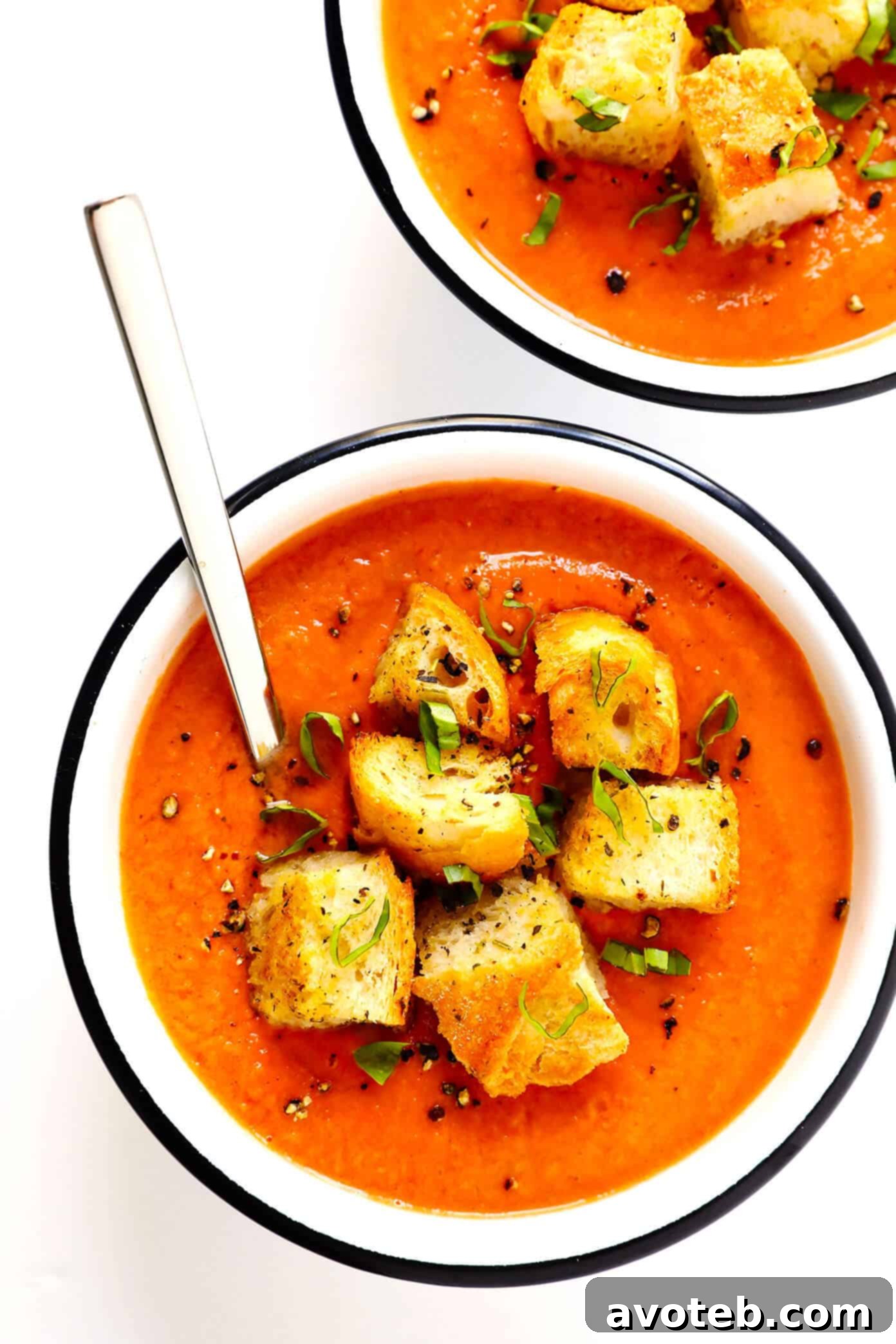 The BEST Authentic Gazpacho Recipe: A healthy, refreshing, gluten-free, and vegan cold soup. Made with ripe summer tomatoes, cucumber, bell pepper, onion, and garlic, perfectly seasoned for an incredibly delicious Spanish dinner.