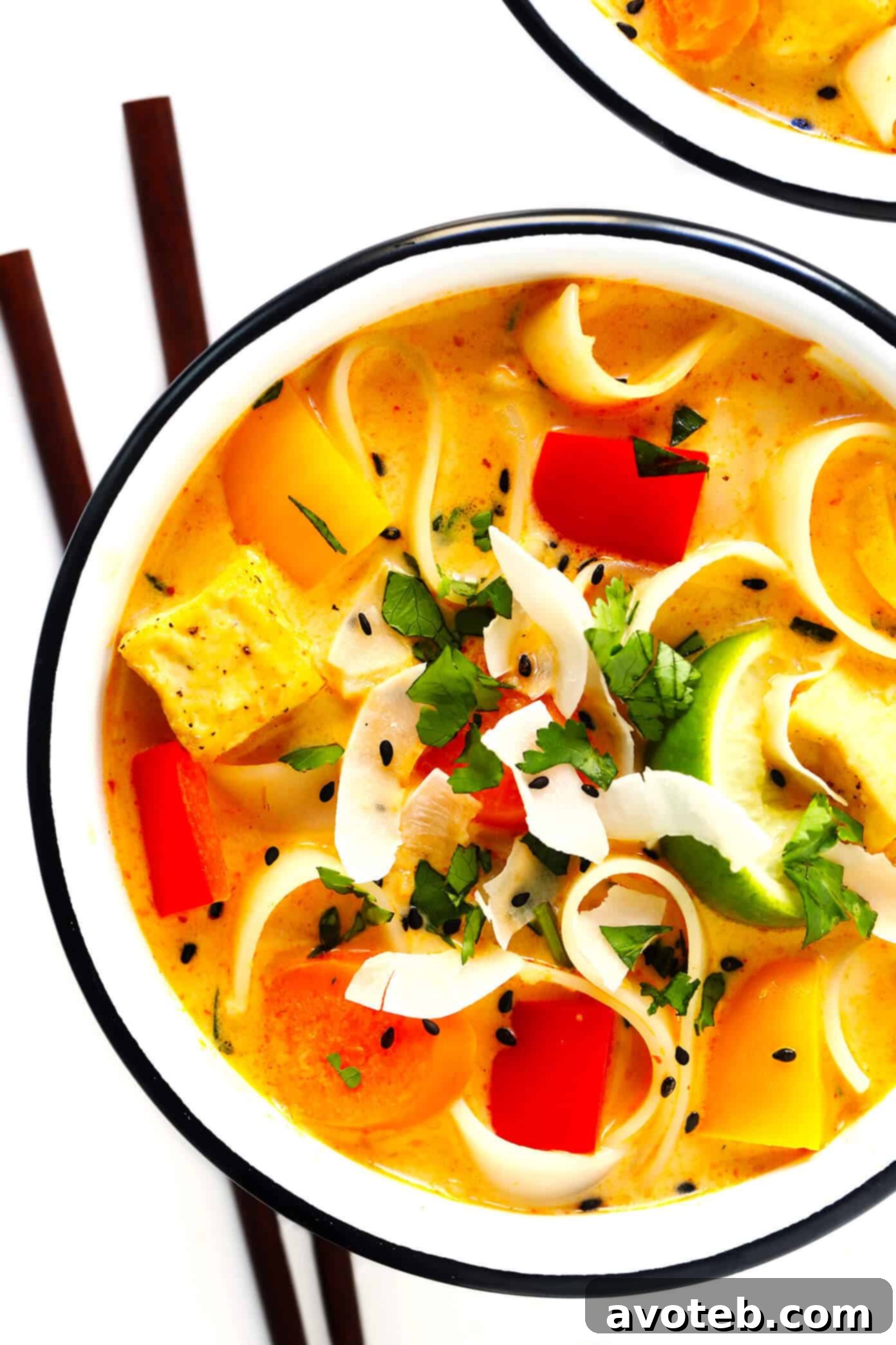 Thai Red Curry Soup: A Hearty and Healthy Meal Delicious Thai Red Curry Soup - Ready to Enjoy