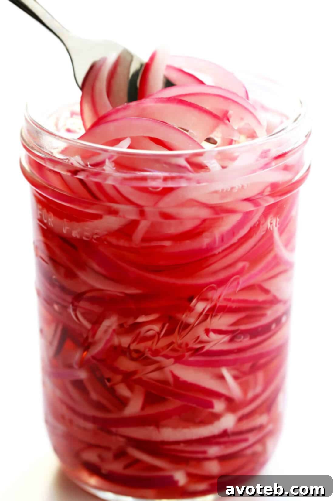 Quick Pickled Red Onions Recipe: Easy, fast, and packed with flavor, perfect for tacos, salads, and more.