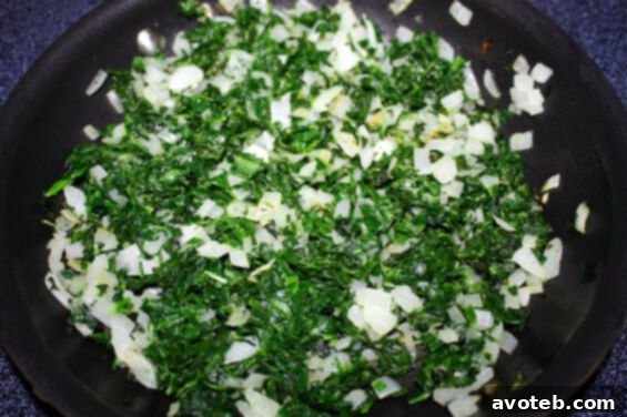 spinach-onion-and-garlic spinach-onion-and-garlic