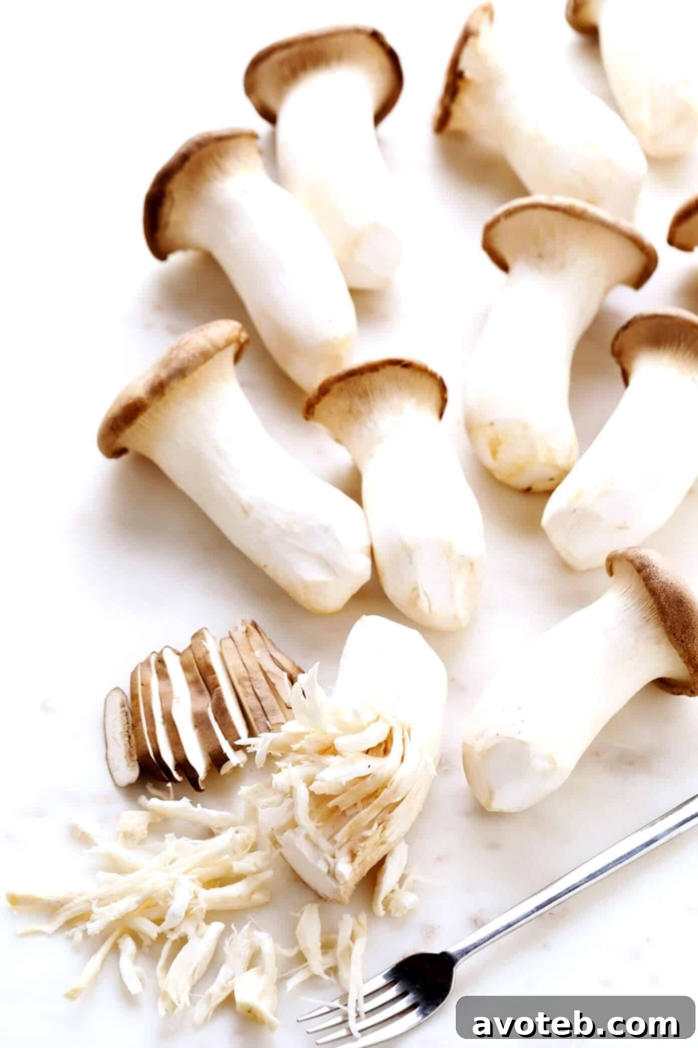 How to shred king oyster mushrooms with a fork