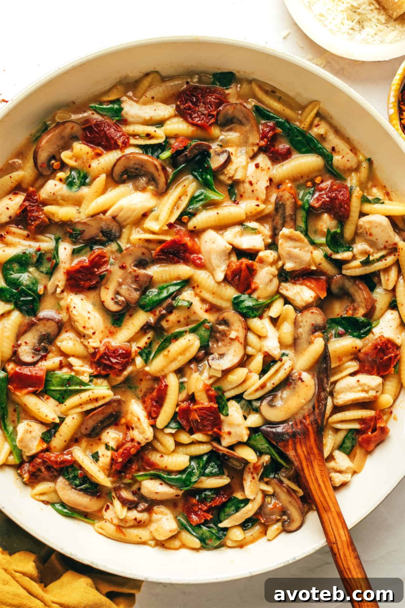 One Pot Creamy Sun-Dried Tomato Pasta in Pan