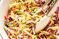 Classic Creamy Coleslaw Recipe – Easy, Tangy Side Dish