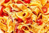 Lemony Cherry Tomato Pasta with Garlic and Basil