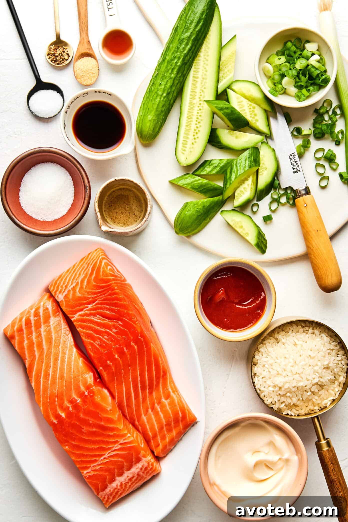 Spicy Salmon Sushi Bowl Recipe for Homemade Poke Night 4 img 102066 3