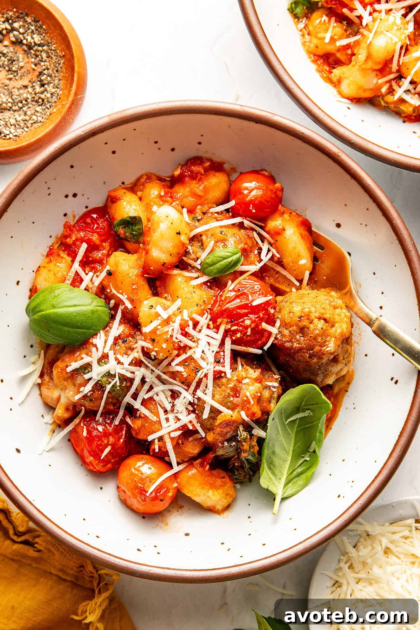 One-Pan Baked Gnocchi with Meatballs and Tomato Sauce 12 img 103796 11