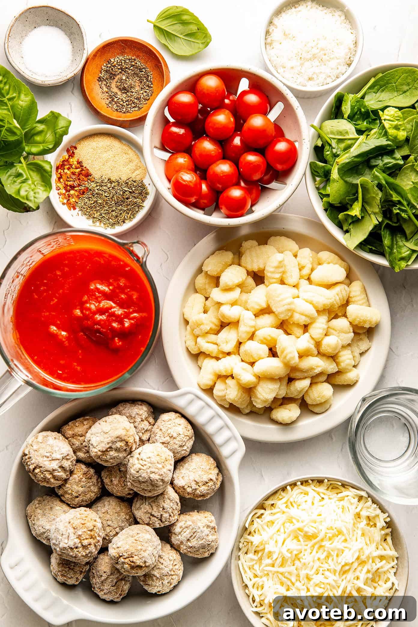 One-Pan Baked Gnocchi with Meatballs and Tomato Sauce 4 img 103796 3